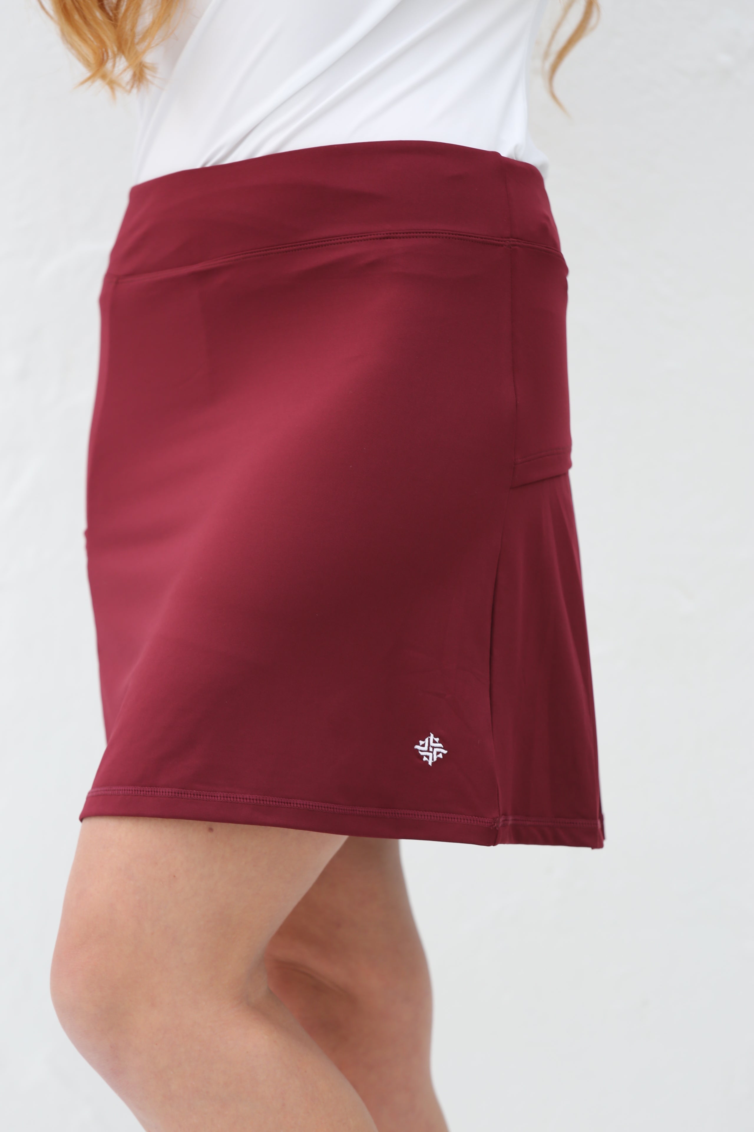 Kick Pleat Golf Skort-Claret