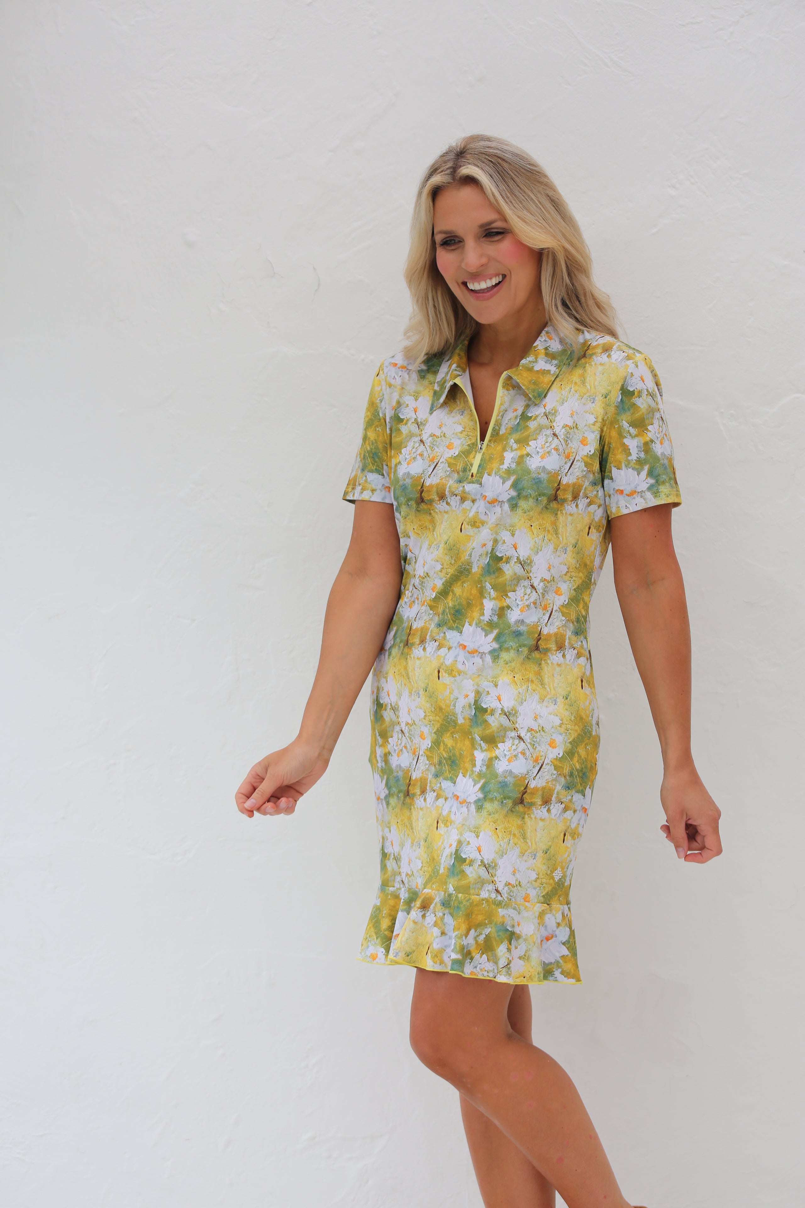Short Sleeve Frill Golf Dress-Daisies