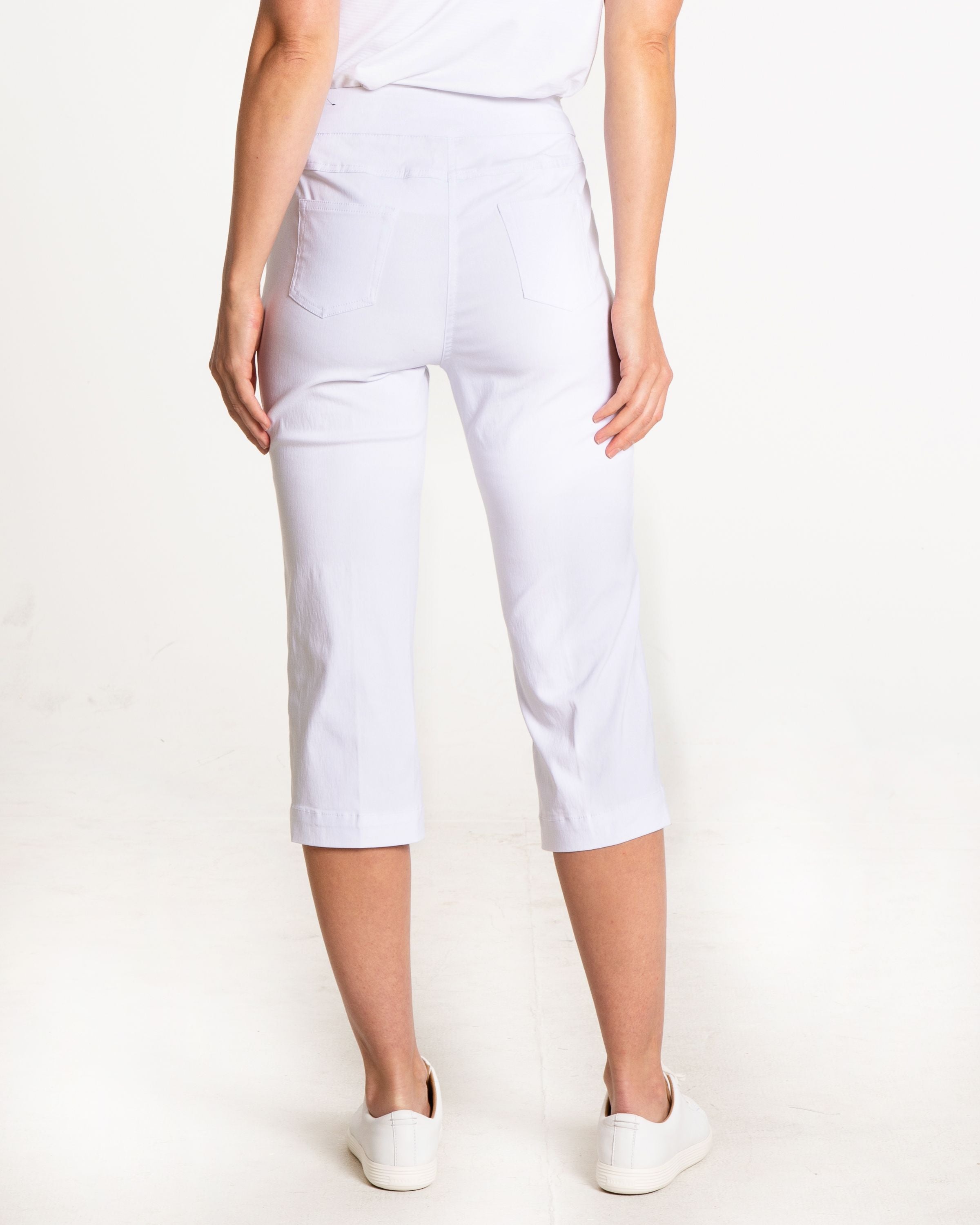 Pull-On Solid Capri Pant w/Pockets - 21" Inseam